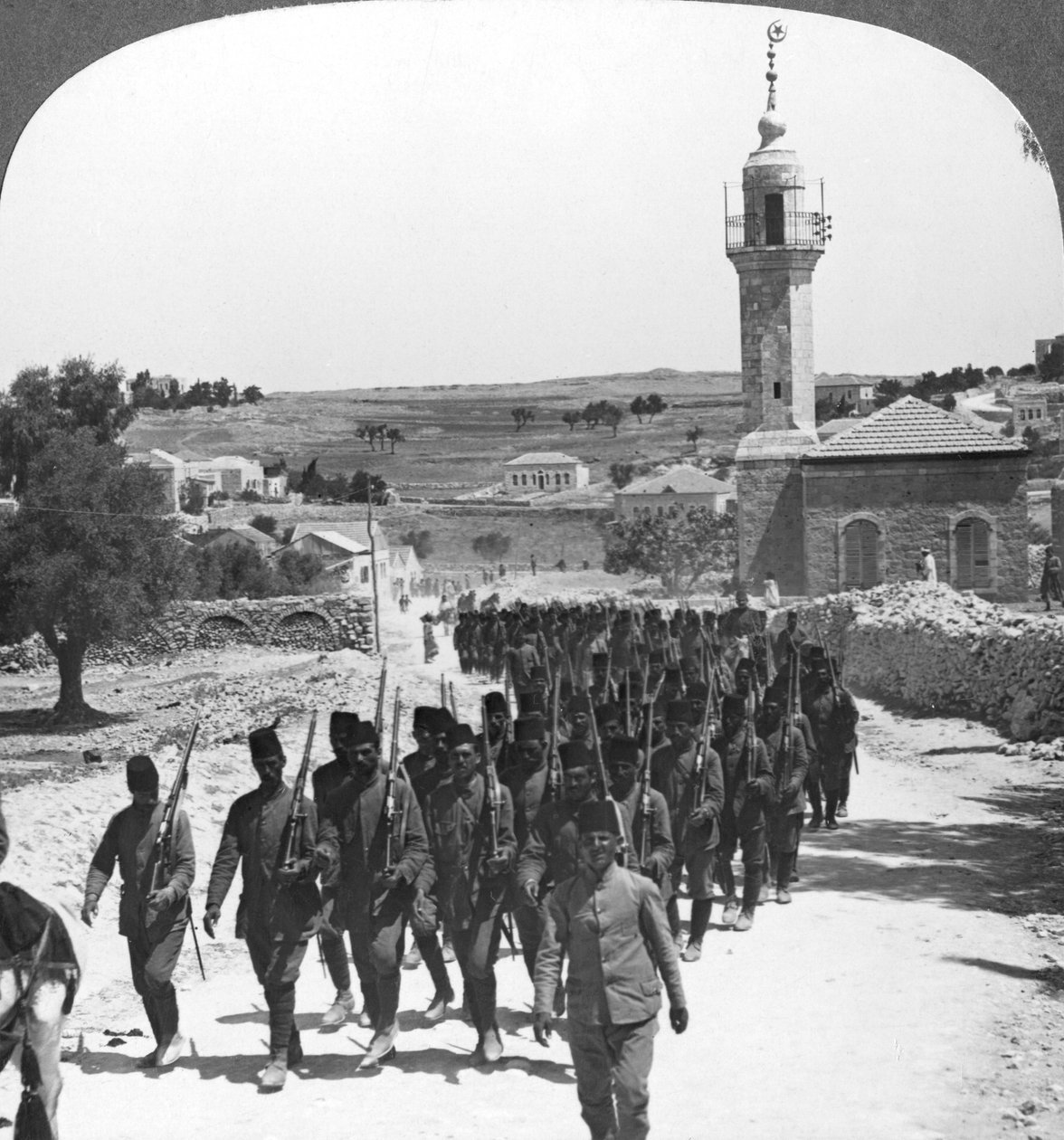 Voitettuja turkkilaisia sotilaita, Palestiina, ensimmäinen maailmansota, c1917-c1918 tekijältä Realistic Travels Publishers