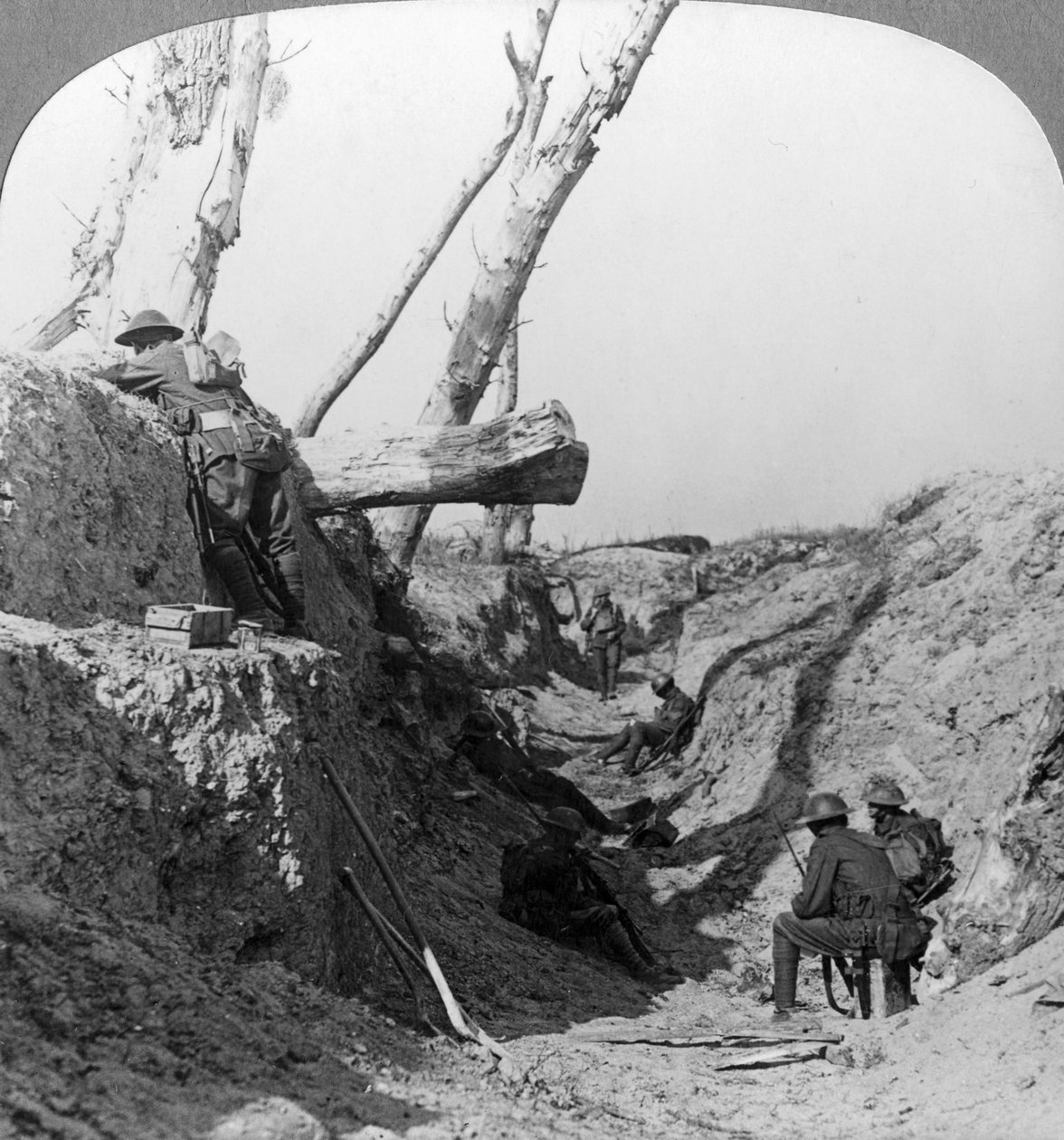 Linjaa Dickebuschissa, Flanderissa, Belgiassa, ensimmäinen maailmansota, 7. kesäkuuta 1917 tekijältä Realistic Travels Publishers