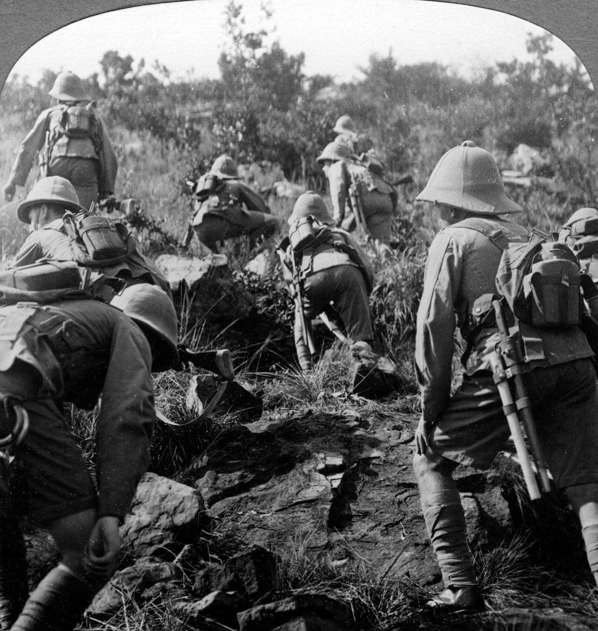 Partiolaiset matkalla Itä-Afrikan metsien halki, ensimmäinen maailmansota, 1914-1918. tekijältä Realistic Travels Publishers