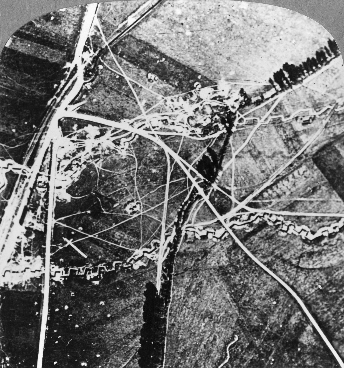 Hindenburgin linja 8000 jalan korkeudelta, Ranska, ensimmäinen maailmansota, c1916-c1918 tekijältä Realistic Travels Publishers