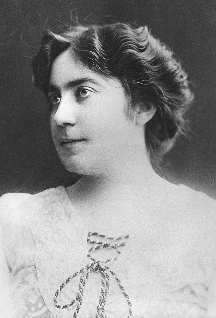 Louise-Léonie Grandjean, 1903 tekijältä Reutlinger Studio