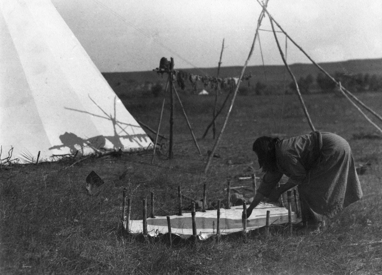 Vuodesta 1902-11. tekijältä Richard Throssel