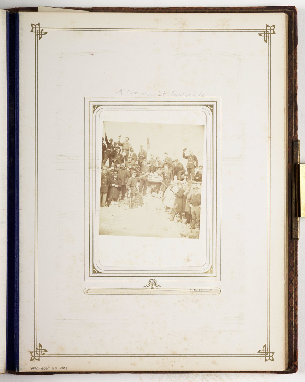 Kommunistinen barrikadi, noin 1870-luku tekijältä John Pardon