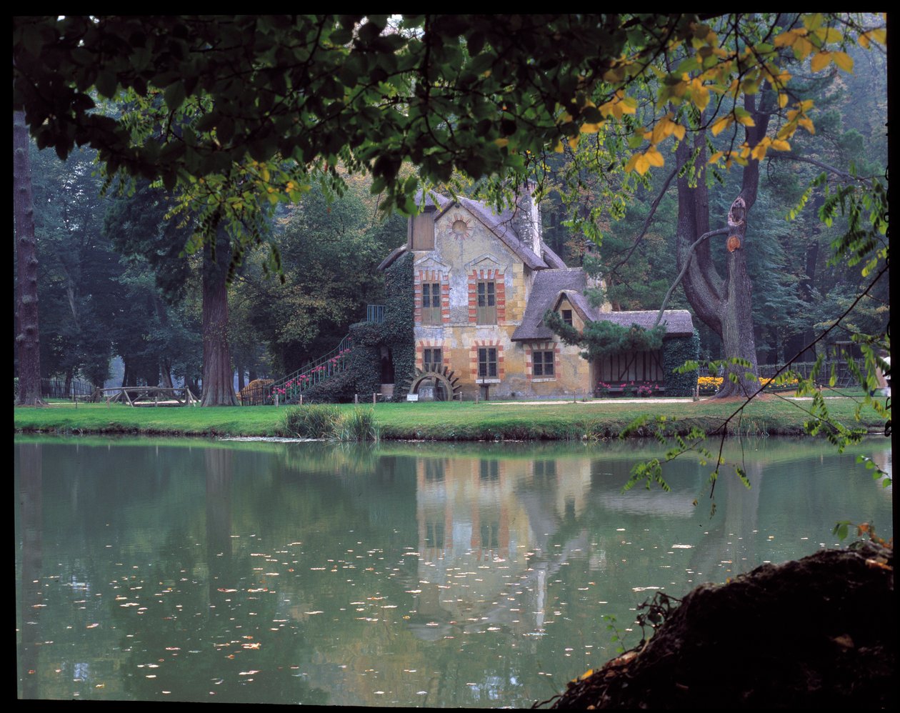 Hameau de la Reine - La Maison de la Reine Hameau de la Reine Marie Antoinettessa, Chateau de Versailles