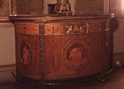 Yksi Adamin lipastoparista, 1773 tekijältä Robert Adamson