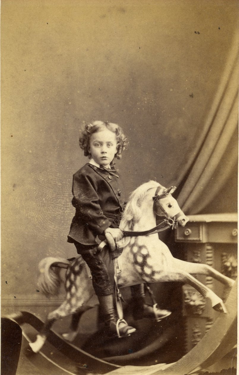 Nuori poika istuu keinuhevosella, 1860 (albumiprintti) tekijältä Robert H. Preston