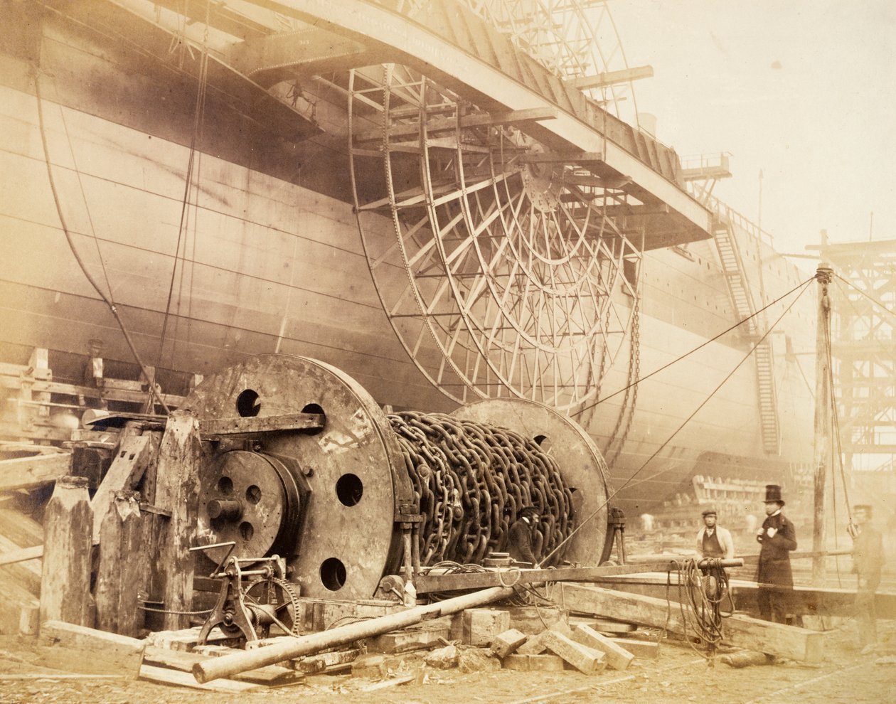 Isambard Kingdom Brunel "Great Easternin" vieressä, vuodelta 1857 tekijältä Robert Howlett