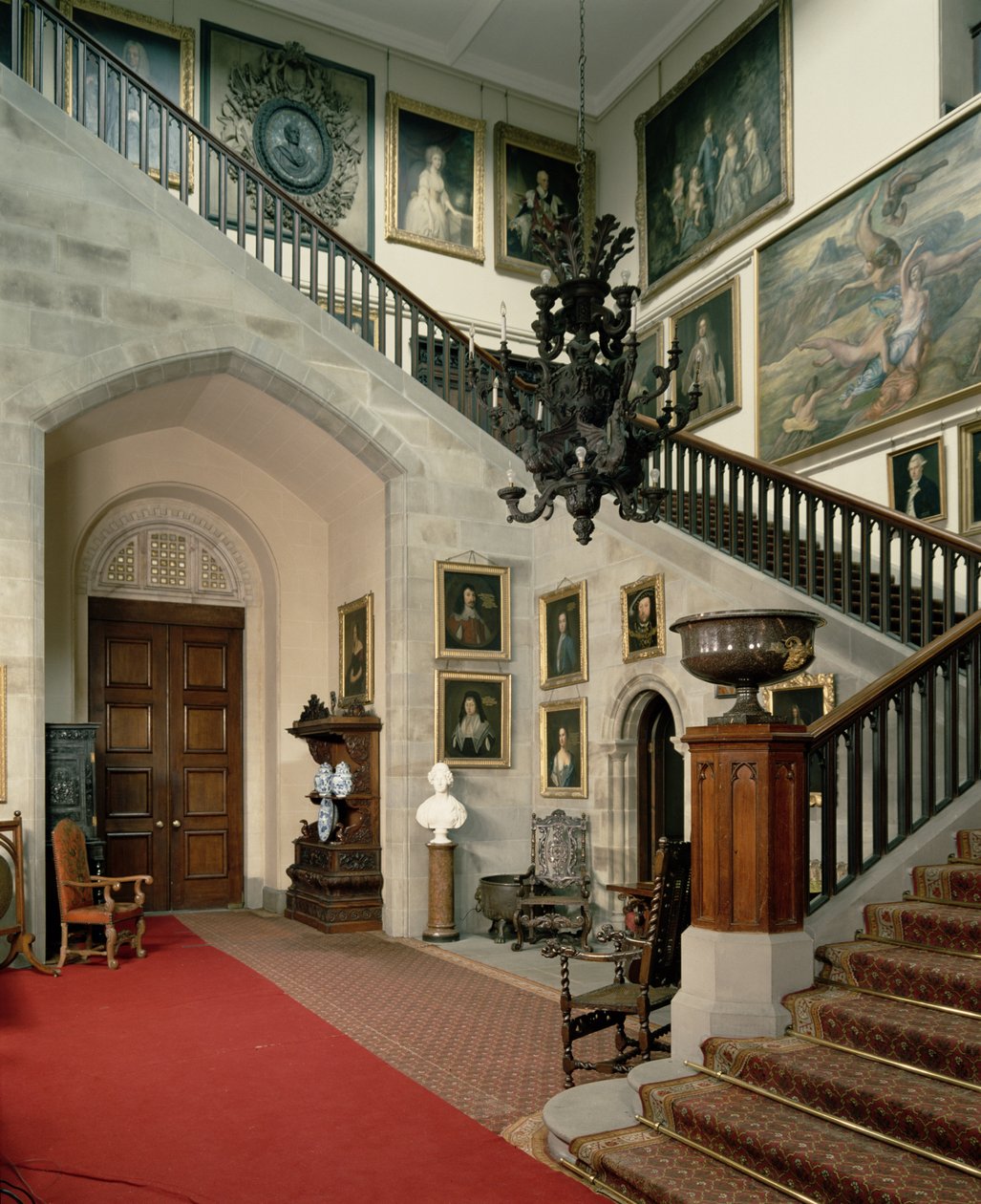 Näkymä porrashuoneeseen, 1812-15 tekijältä Robert Smirke
