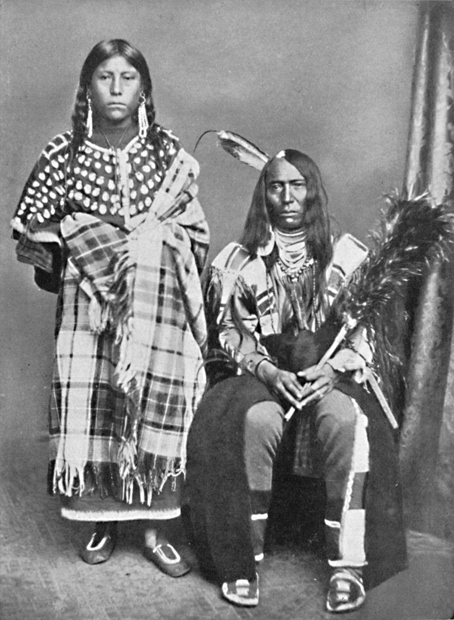 Sioux-päällikkö ja hänen squaw, 1912 tekijältä Robert Wilson Shufeldt
