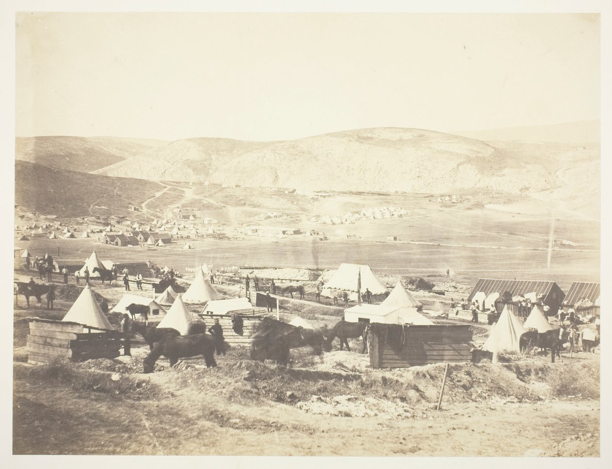 5. draguunikaartin leiri tekijältä Roger Fenton