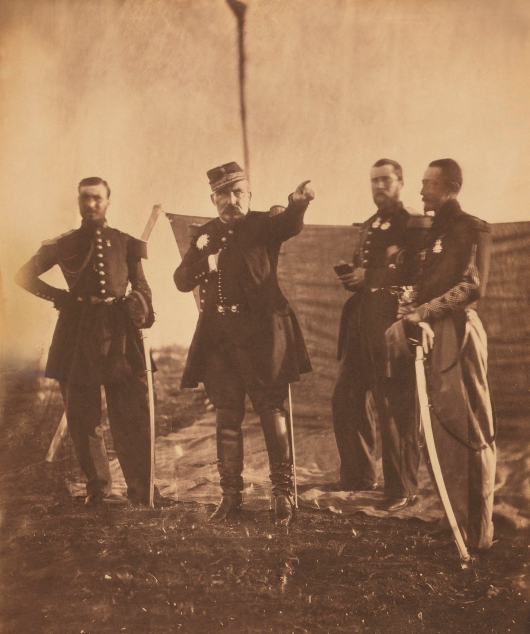 Ranskalainen kenraali Pierre Bosquet (keskellä), käskyjen antaminen esikunnalleen, Krimin sota, Krim, Ukraina tekijältä Roger Fenton