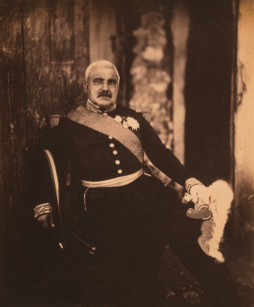 Ranskan marsalkka Aimable-Jean-Jacques Pelissier, Istuva muotokuva univormu, Krimin sota, Krim, Ukraina tekijältä Roger Fenton