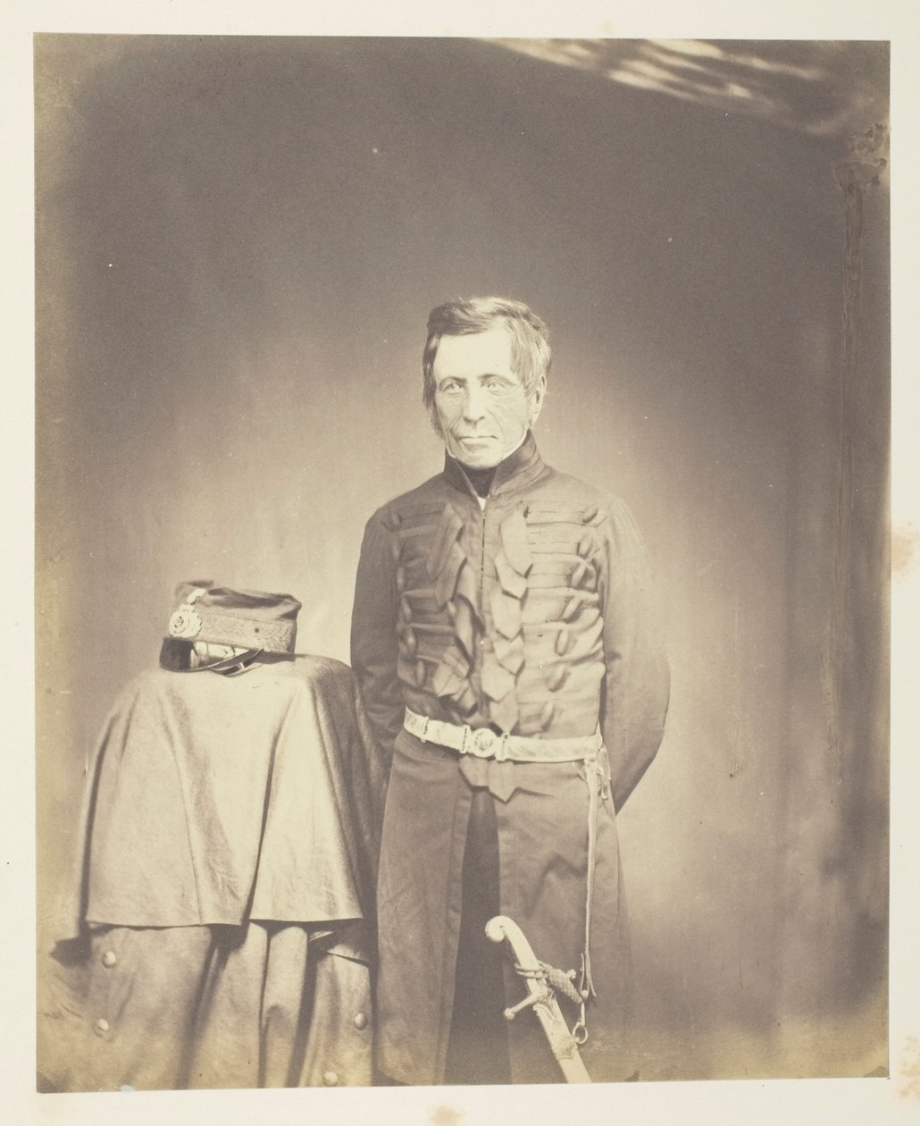 Kenraali Sir J. Burgoyne, baronetti, G.C.B. tekijältä Roger Fenton