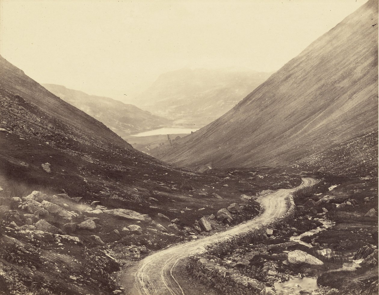 Kirkstone Pass, Westmoreland tekijältä Roger Fenton