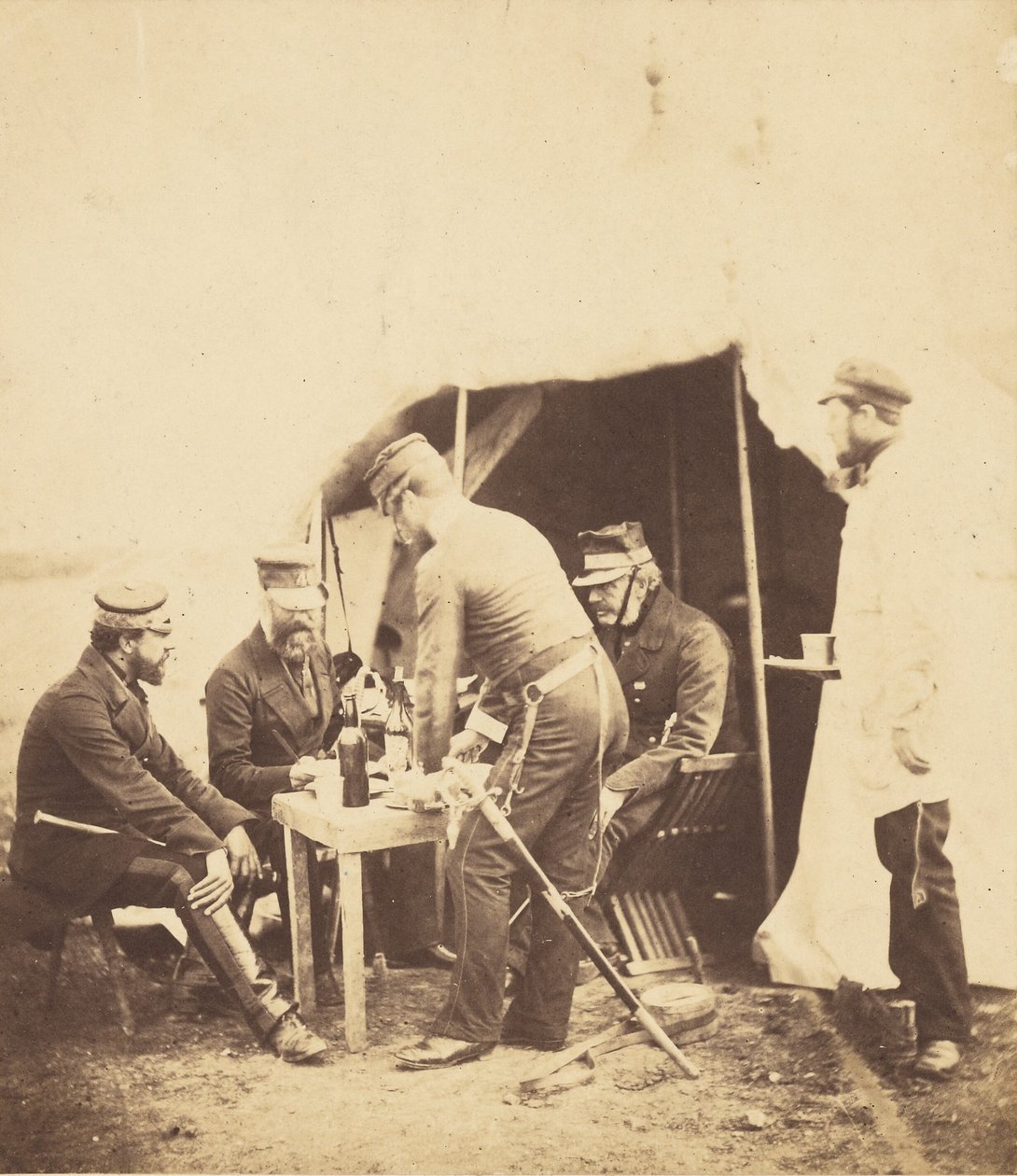 Kenraalimajuri Garrett ja 46:nnen upseerit tekijältä Roger Fenton