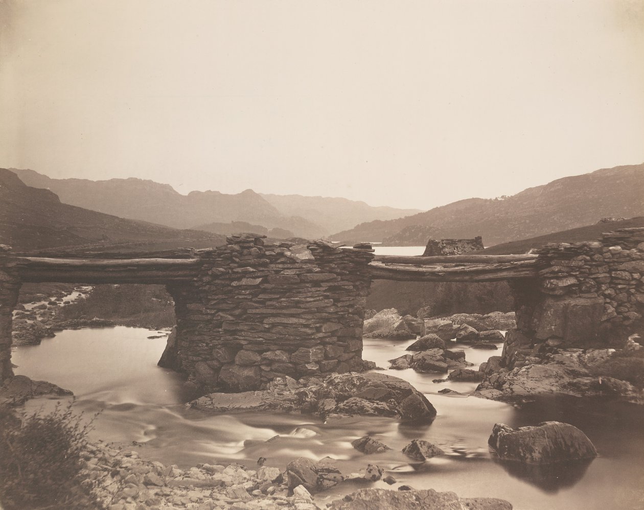 Pont y Pany Lledr-joen varrella ylhäältä nähtynä tekijältä Roger Fenton