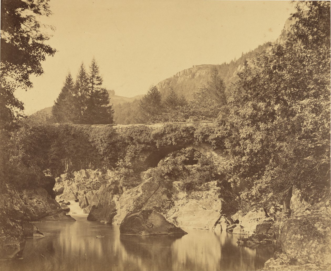 Allas Pont-y-Pairin alapuolella, Betws-y-Coed, Wales. tekijältä Roger Fenton