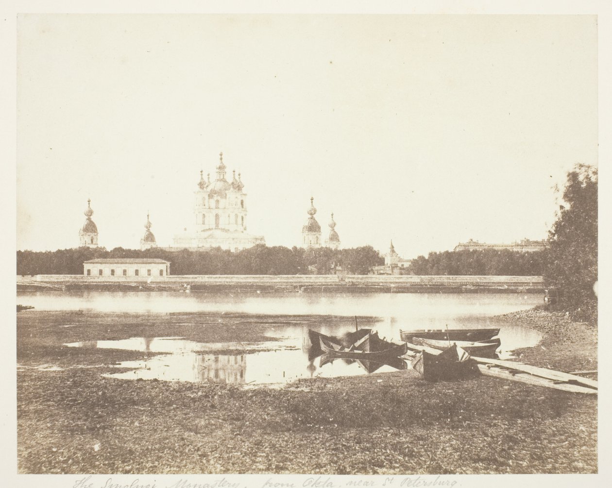 Smolnoin luostari tekijältä Roger Fenton
