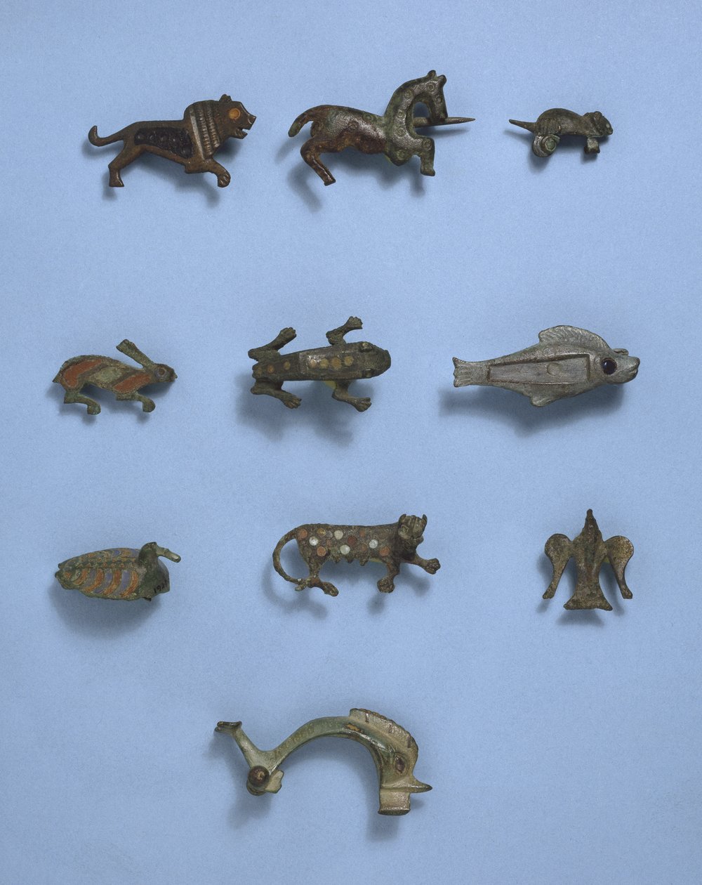 Eläimen muotoiset rintakorut, roomalaiset n. 1. vuosisadalla jKr. 1. vuosisadalla eKr. (metalli) tekijältä Roman