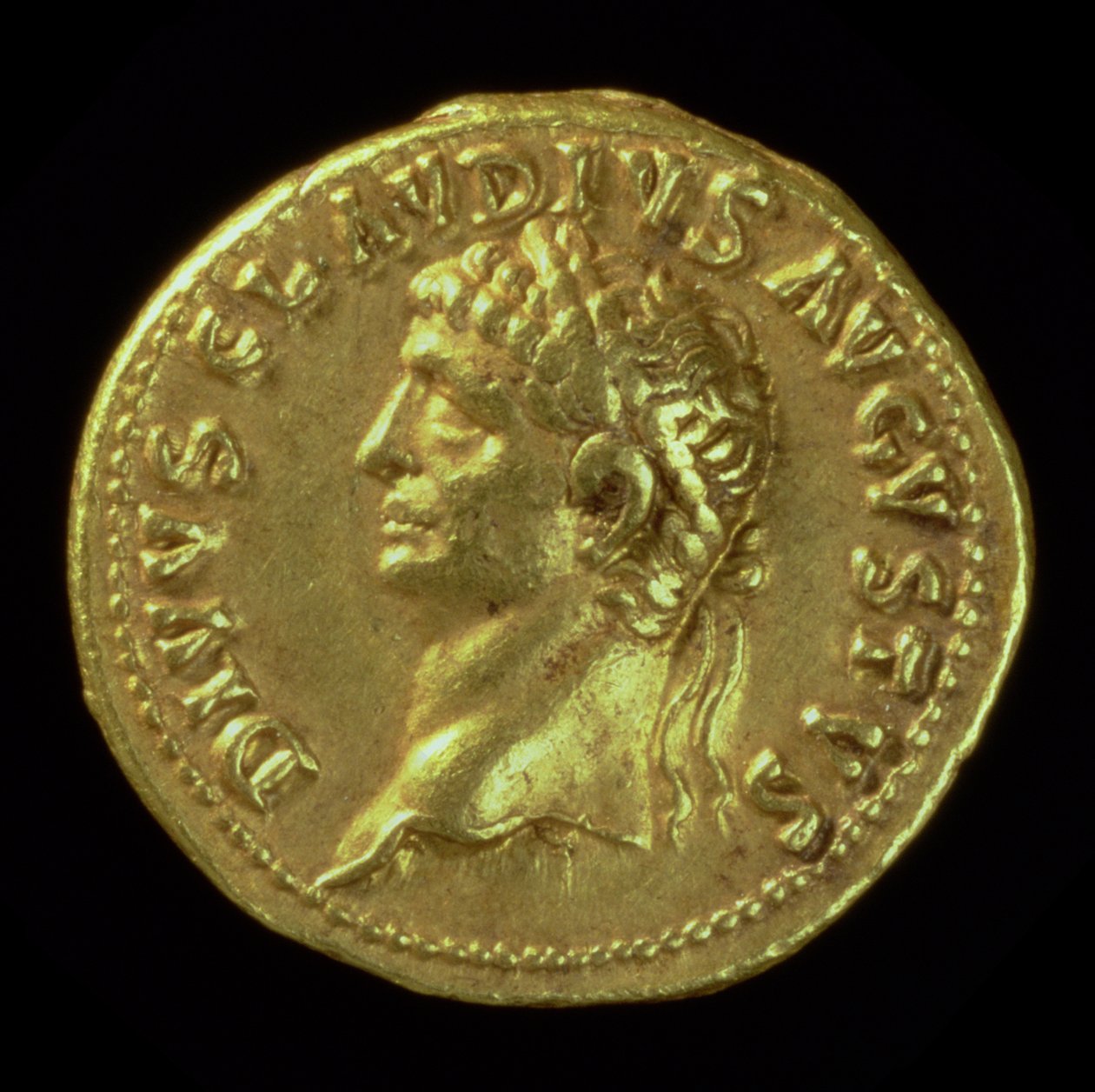 Jumalallisen Claudius I:n (41–54 jKr.) Aureus (areuse) lyöty Neron alla (54–68 jKr) (kulta) Kirjoitus: DIVVS CLAVDIVS AVGVSTVS (kääntöpuoli katso 119149) tekijältä Roman