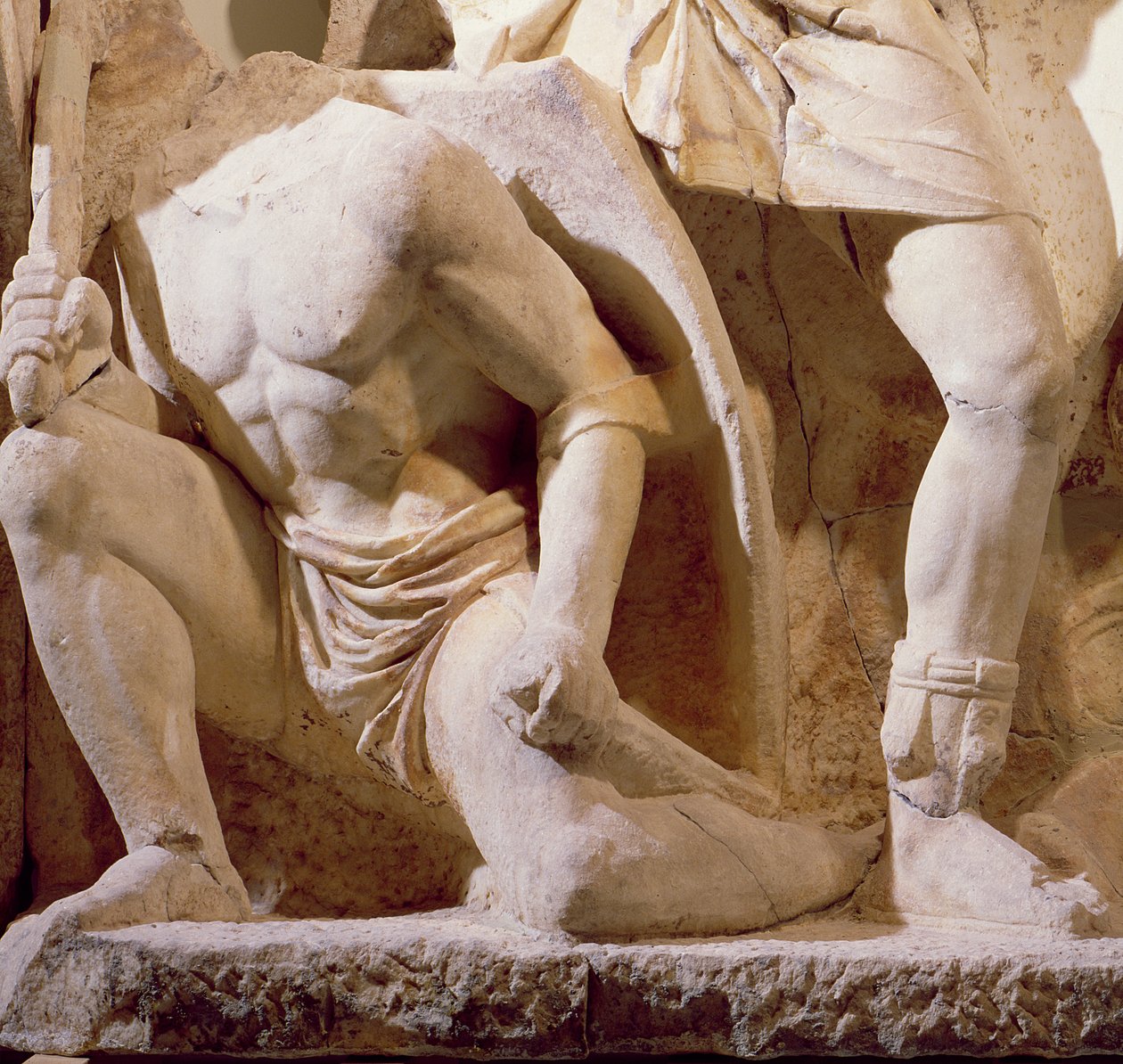 Taistelukohtaus, n.169 (marmori) (yksityiskohta) (katso myös 198133) tekijältä Roman