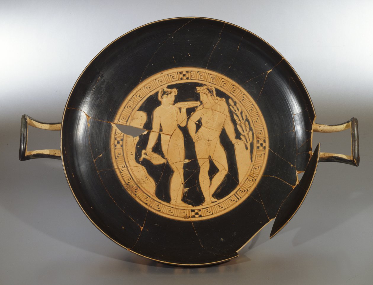 Mustahahmoinen astia, Poggio Sommavillan haudasta (keraaminen) tekijältä Roman