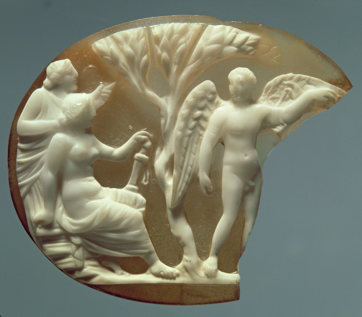 Cameo, joka kuvaa Ikarusta ja Daedalusia, 27 eKr.-14 jKr (sardonyx) tekijältä Roman