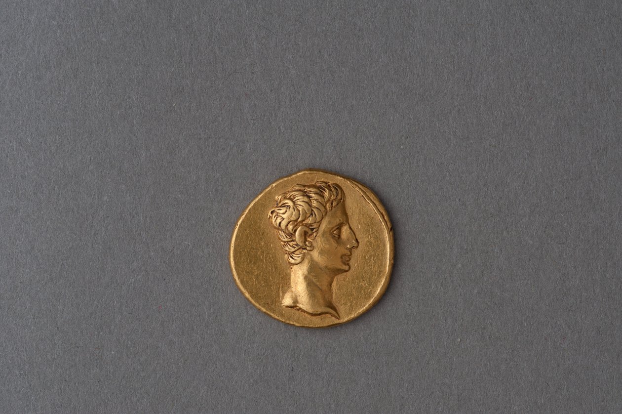 Augustuksen kolikko (kulta) tekijältä Roman