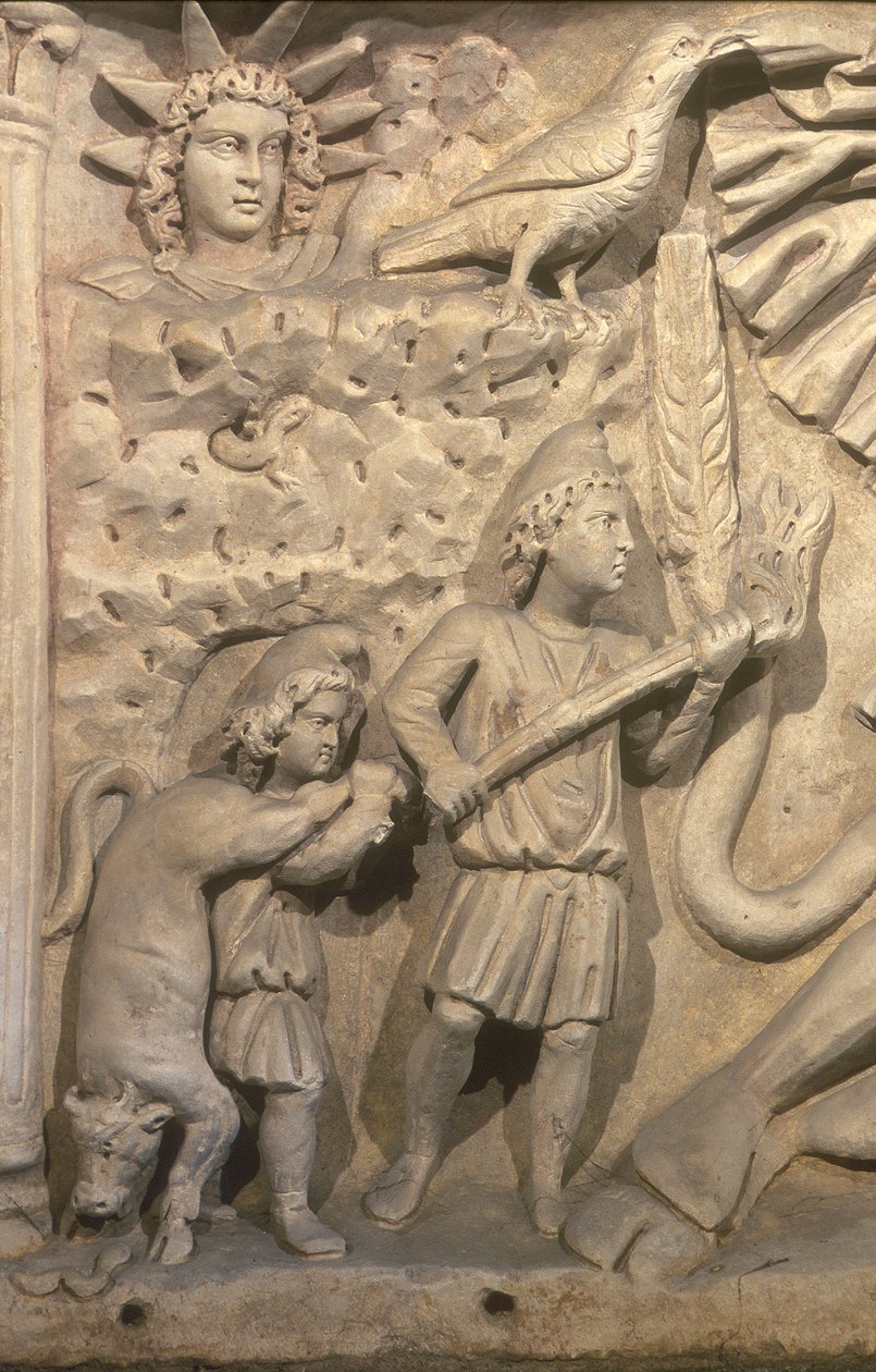 Yksityiskohta mithralaisen alttarin marmorireliefistä. tekijältä Roman