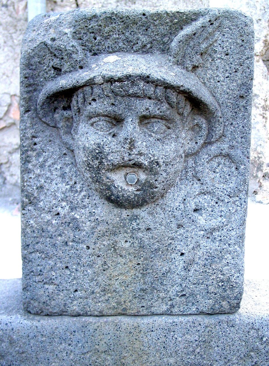 Merkuriuksen suihkulähde tekijältä Roman