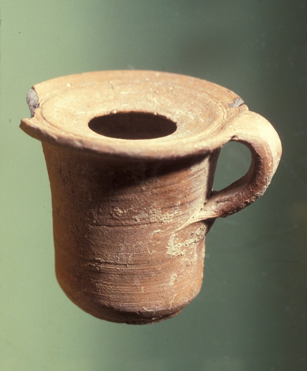 Mustepurkki löydetty Qumranista (terrakotta) tekijältä Roman