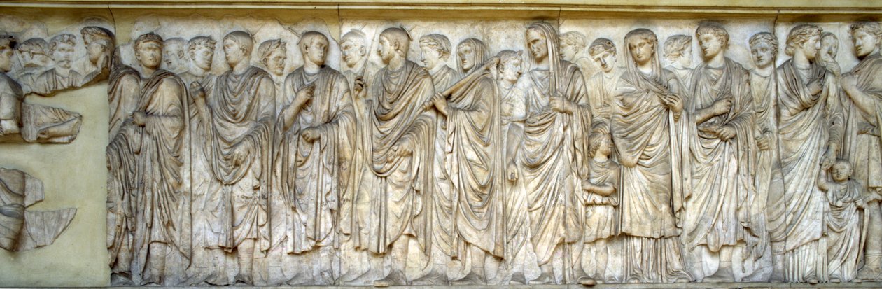 Kulkue, Ara Pacisin eteläseinä (marmori) tekijältä Roman