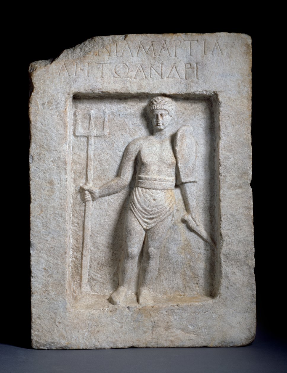 Gladiaattorin reliefi Smyrnasta (marmori) tekijältä Roman
