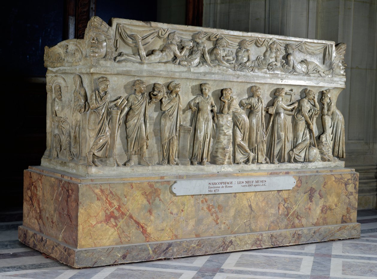 Sarkofagi, jossa on yhdeksän muusan friisi, noin 160 jKr (marmori) (katso myös 33159) tekijältä Roman