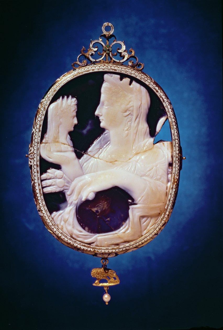 Sardonyx Cameo, jossa on keisari Augustuksen (63eKr-14jKr) ja Tiberiuksen (Claudius Nero) (42eKr-37jKr) Livian vaimon profiili, 1. vuosisadalla (sardonyx) tekijältä Roman