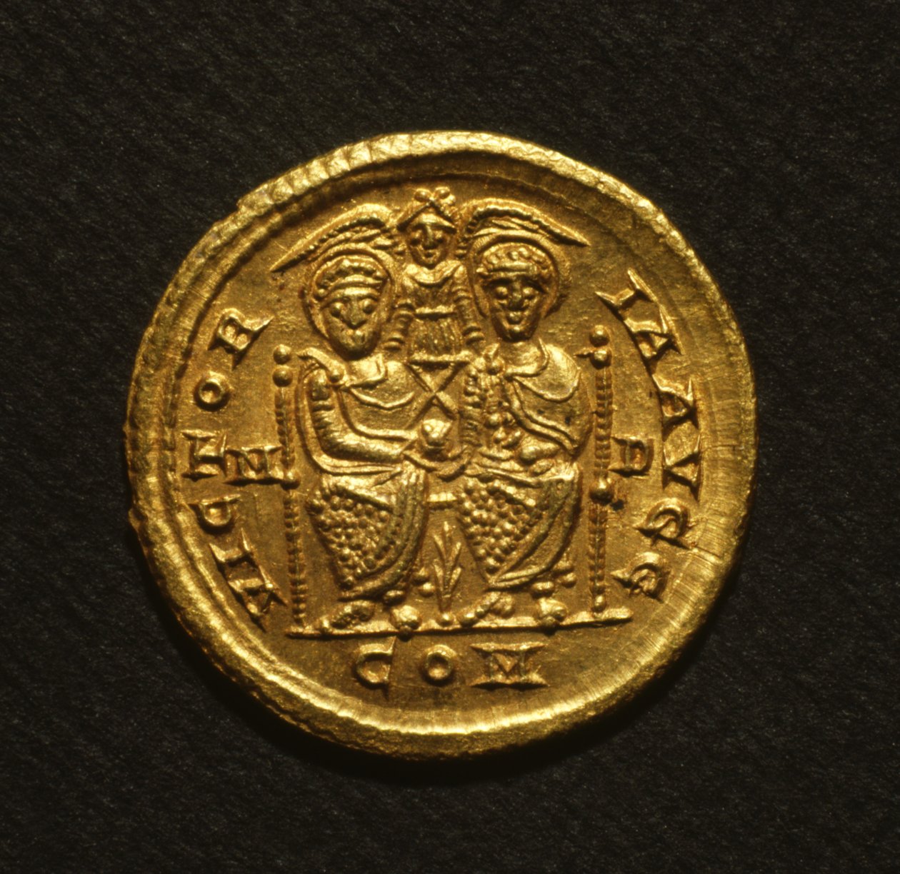 Eugeniuksen Solidus, 392-94 (kulta) tekijältä Roman