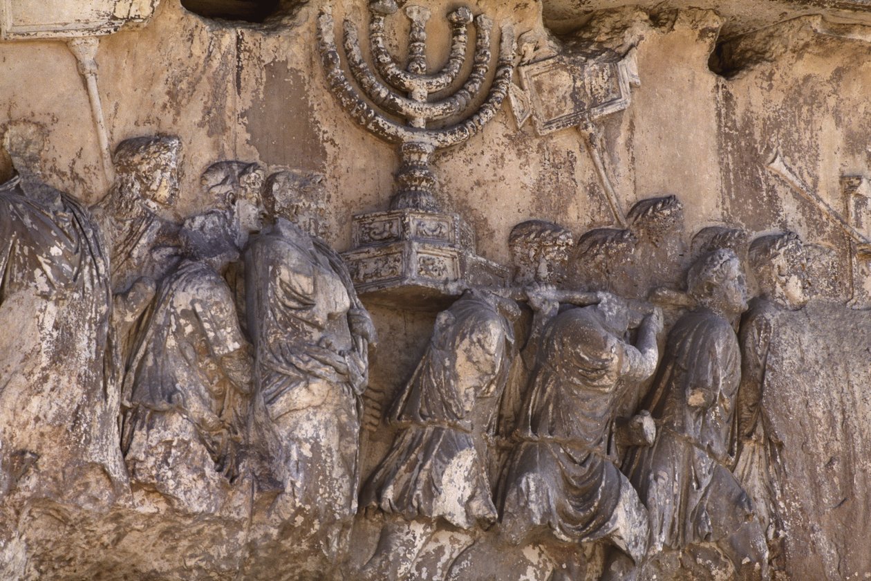 Tituksen kaari, yksityiskohta temppeliaarteista, joita kuljetettiin Jerusalemin ryöstön jälkeen vuonna 70 jKr, 81 jKr. tekijältä Roman