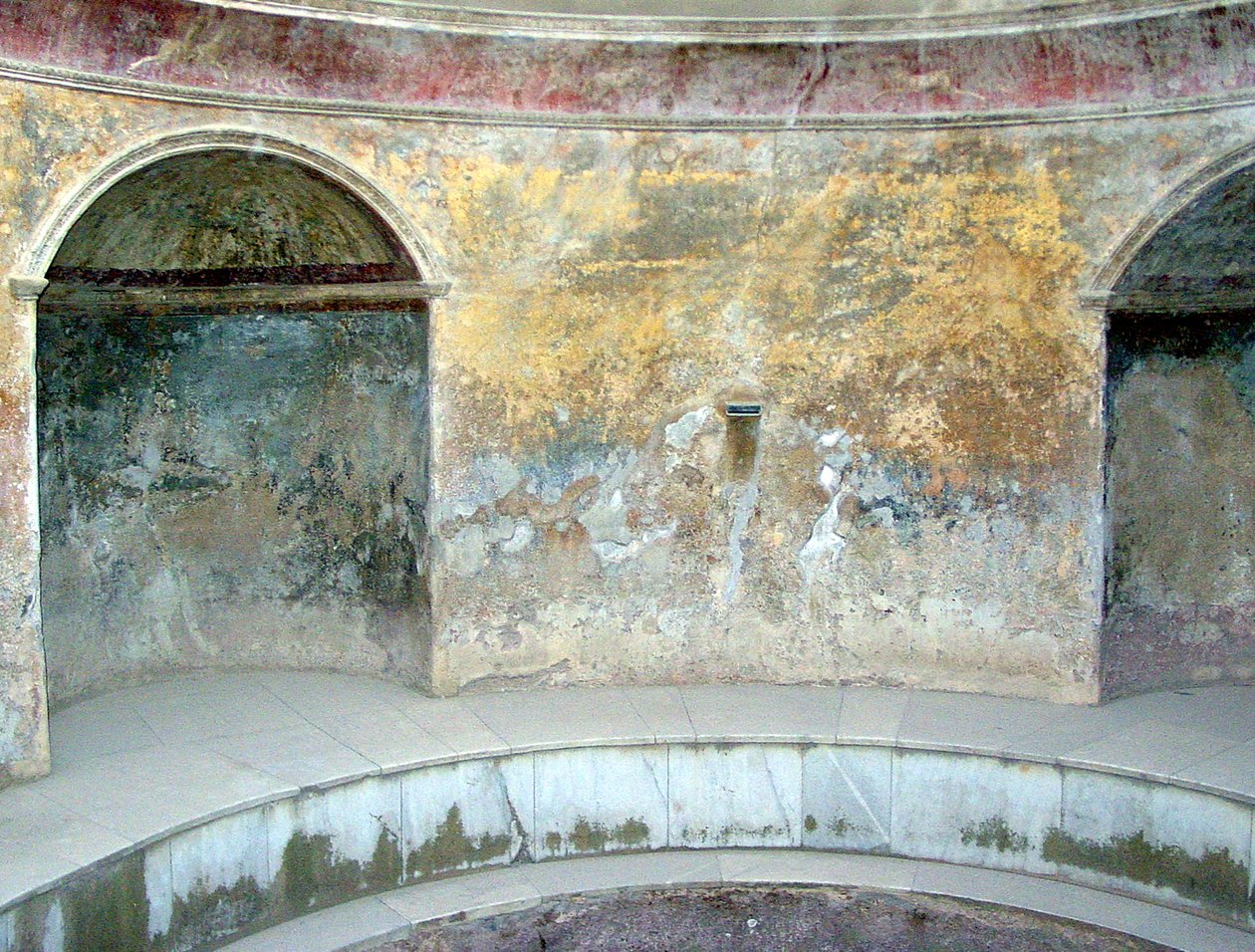 Forum Thermaen frigidarium tekijältä Roman