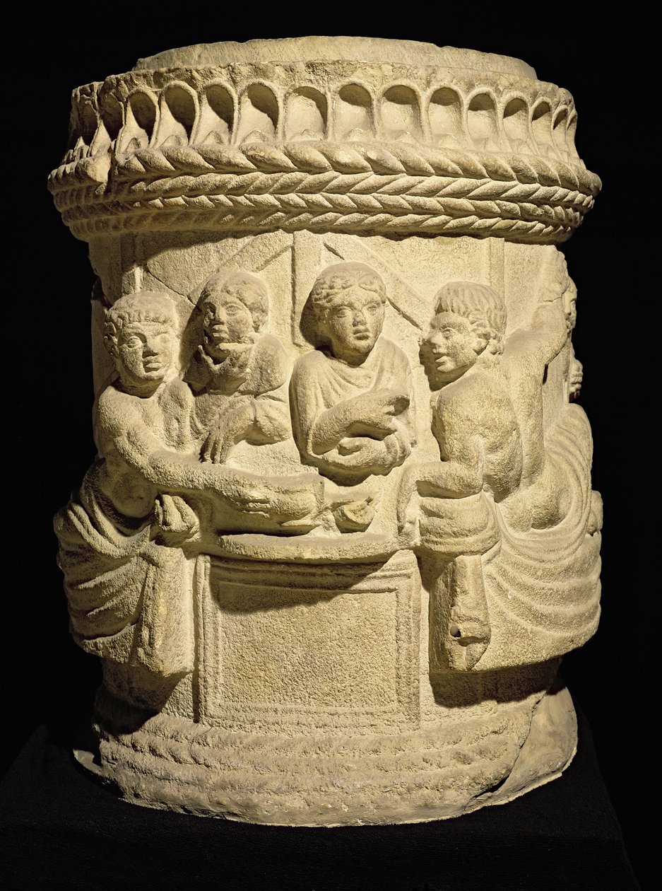 Perheateriaa esittävä uurna, Aquileiasta tekijältä Roman