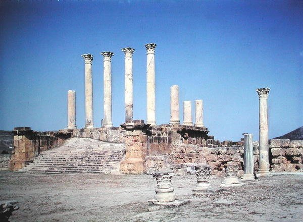 Näkymä Capitoliumille, noin 168 jKr tekijältä Roman
