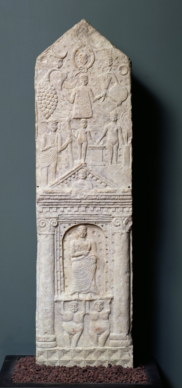 Saturnukselle omistettu votiivistela Maghroualta (muinainen Macota) 2.-3. vuosisadalta (kalkkikivi) tekijältä Roman