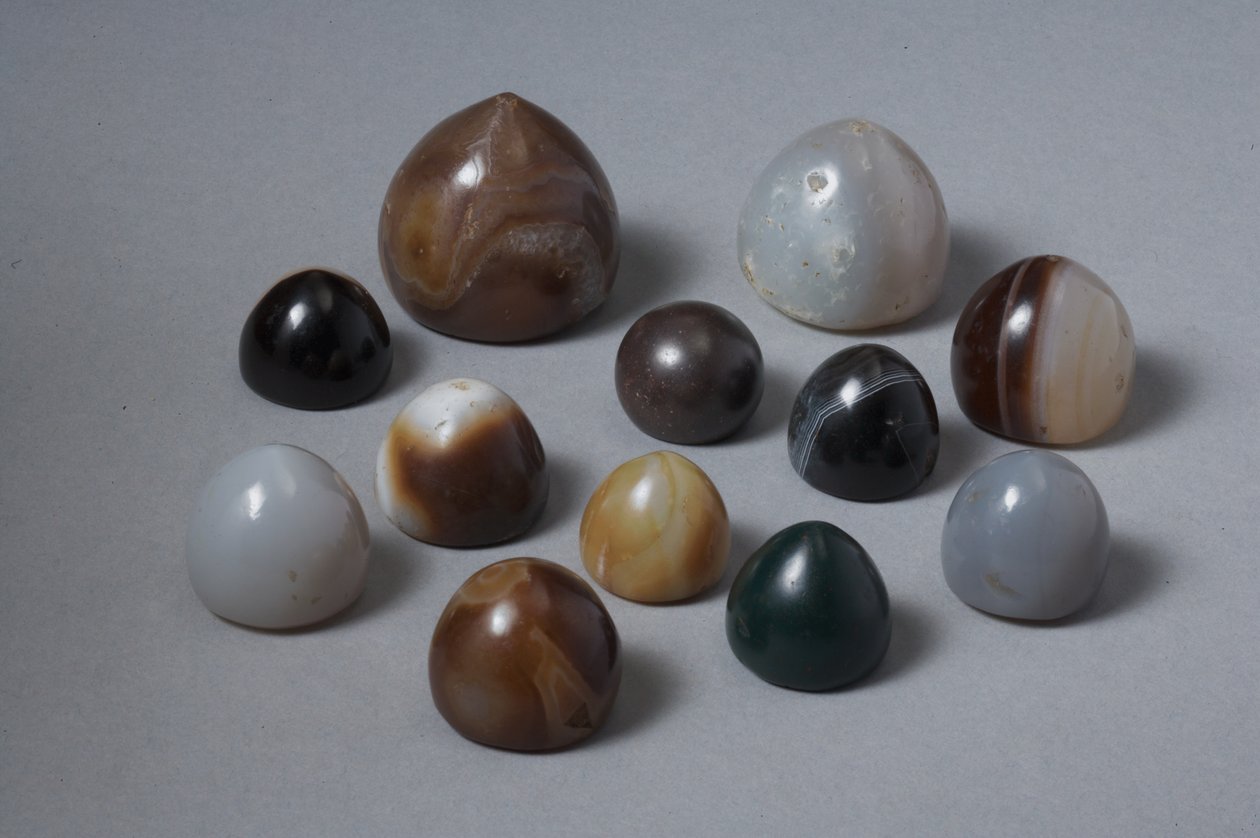 Pelipalat (hardstone) tekijältä Roman Imperial Period