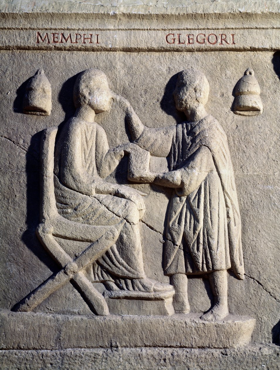 Silmälääkäri tutkii potilaansa silmät (Alempi kohokuvio, 2. vuosisata) tekijältä Roman