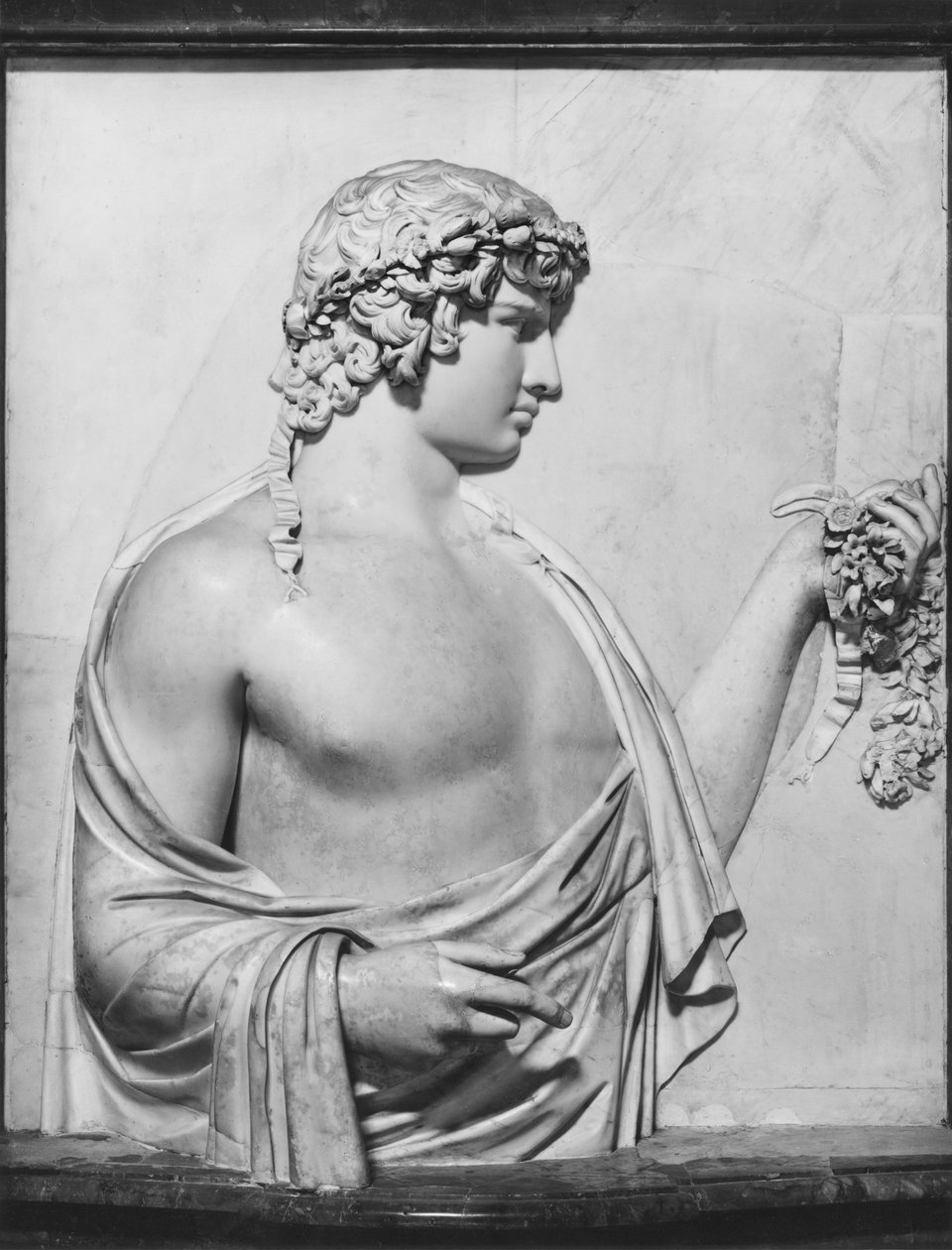 Antinous, n. 130-140 jKr (marmori) (mv/w valokuva) tekijältä Roman