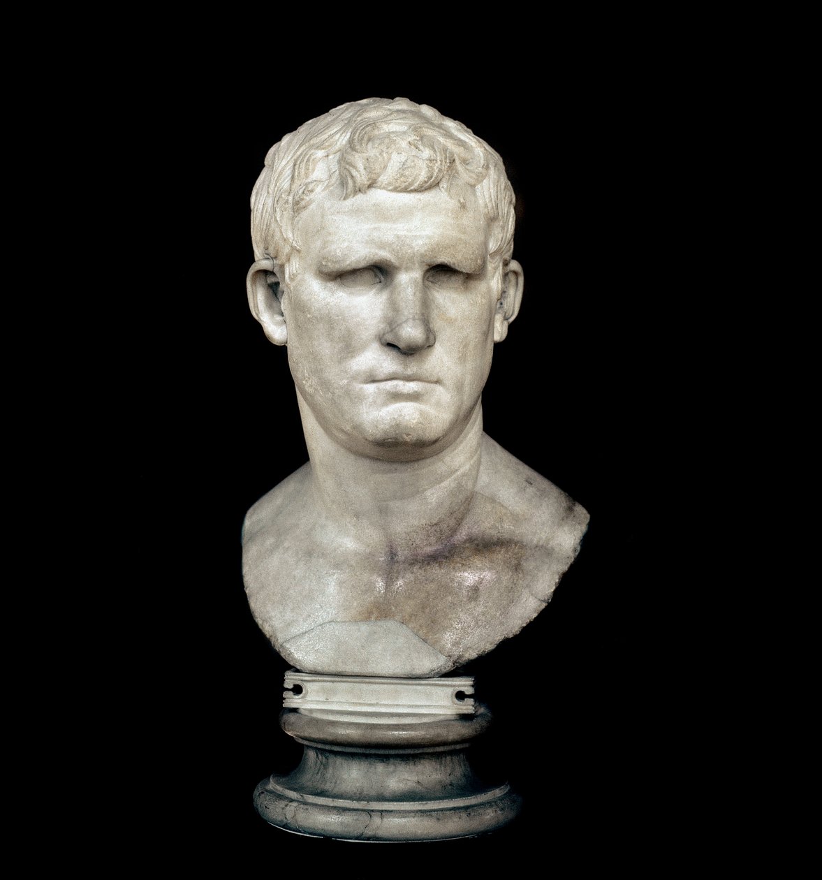 Marcus Vipsanius Agrippan rintakuva (marmoriveistos) tekijältä Roman