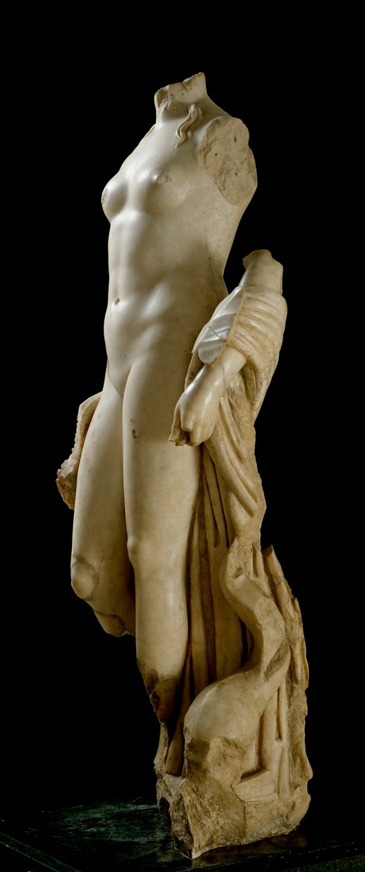 Diana, 2. vuosisadalla (marmoriveistos) tekijältä Roman