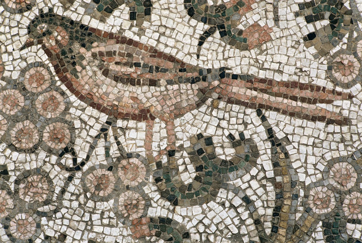 Lintua kuvaava lattiapäällyste 4. vuosisadalta jKr tekijältä Roman