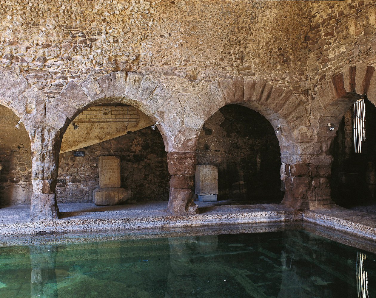 Frigidarium, Caldes de Montbui, Barcelona, ​​​​Espanja, 2.-1. vuosisadalla eKr. (kuva) tekijältä Roman