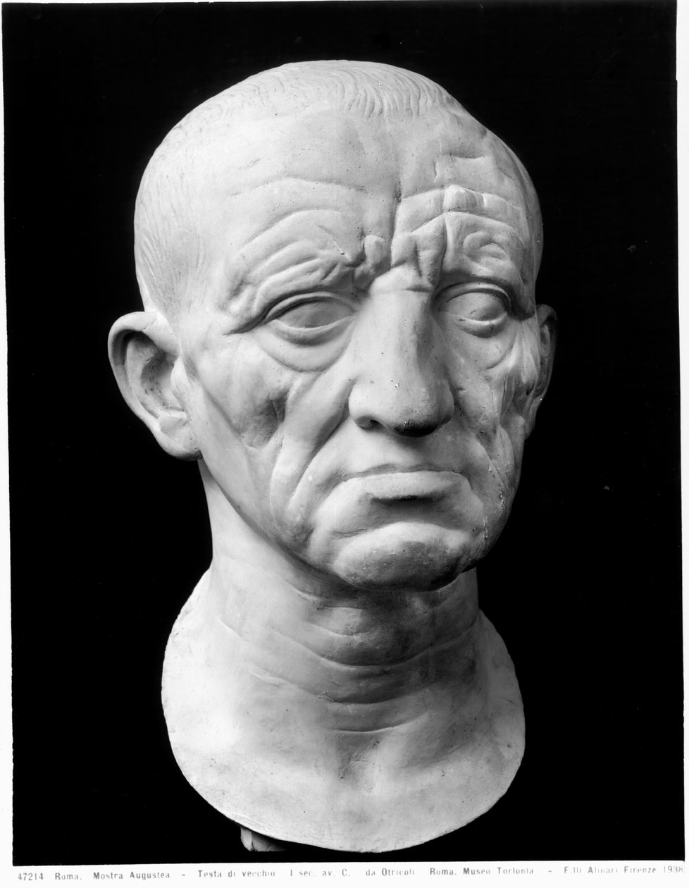 Vanhan miehen pää (marmori) (m/v kuva) tekijältä Roman