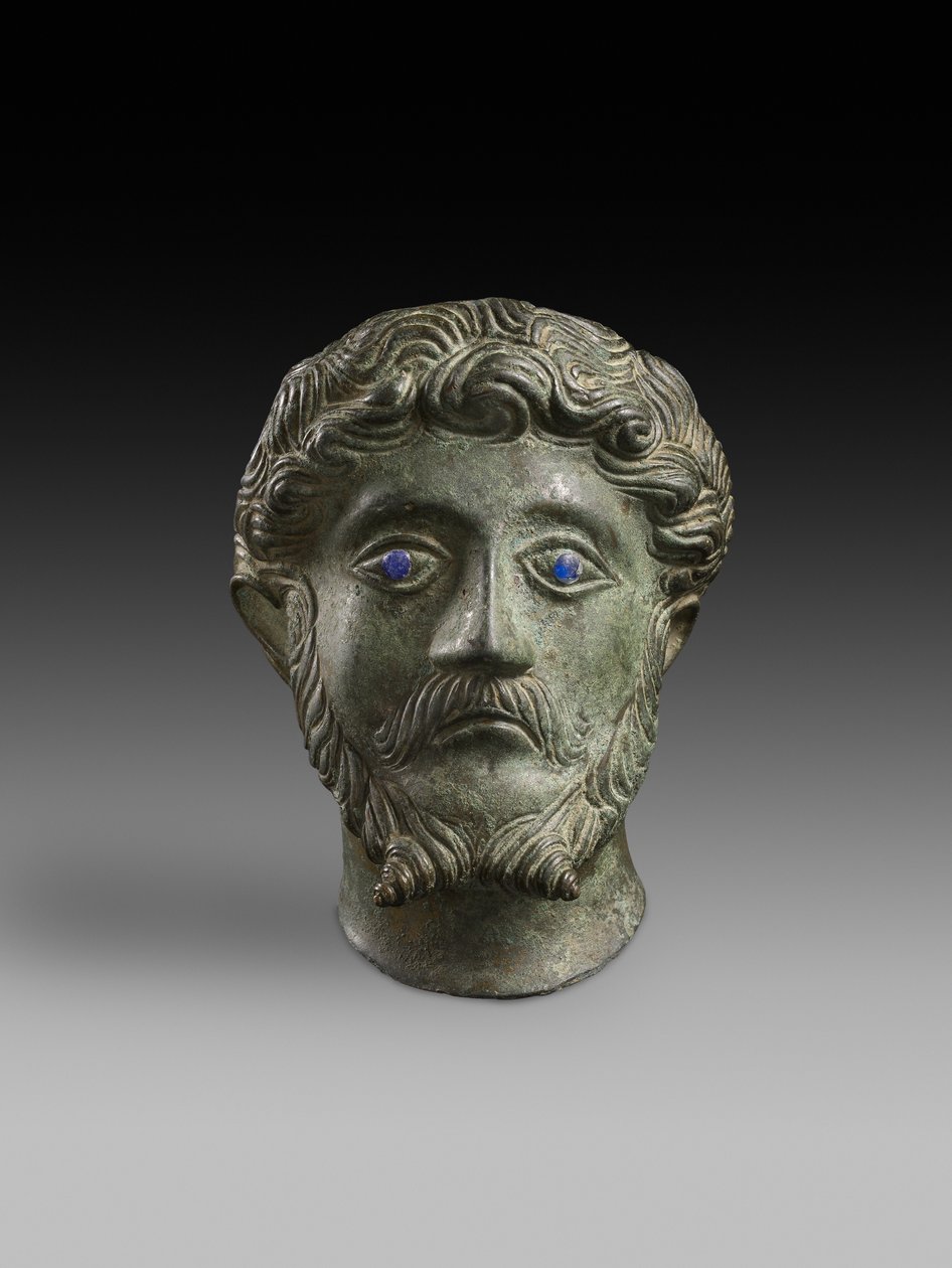 Uroksen pää, jossa on upotetut silmät "Marcus Aurelius" (pronssi) tekijältä Roman